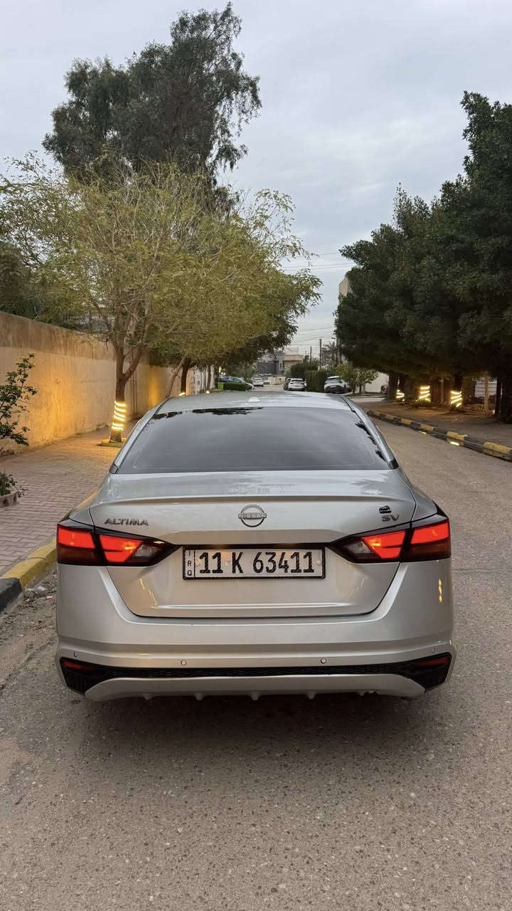 نيسان اللتما 2022
سيارة جاهزة ما بيهة نقص 
ماشية 55 الف ميل 
حادثهة حرك بلداخل وصار بيهة صبغ ربع القمارة فقط 
موصفات sr 
داخل ابيض 
كشن كهرباء 
بصمة ابواب 
رادارات محيطية 360 
شاشة وكامرة 
ويل جبير
وباقي الموصفات معروفة 
السعر 132 ورقة 
مكاني بغداد العامرية 
رقمي ***********
