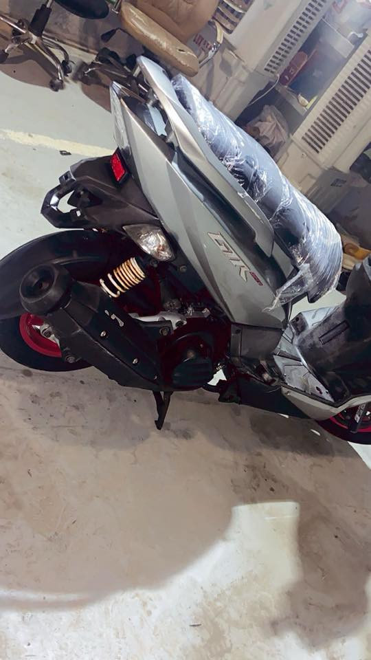 سلام عليكم GTR كفاله عامه من كلشي الدراجه رمبه ربع متصرف عليهة كلهة بلاديه بس البجم 80٪؜ الباقي كله مكفول كفرات ختم واحد ويه المحرك شلعه ومعدل اذا كلوب بيهة ميشتغل ترجع الدراجة السعر خاص او الاتصال *********** وتساب موجود مكاني بغداد الكراده وخادم.
