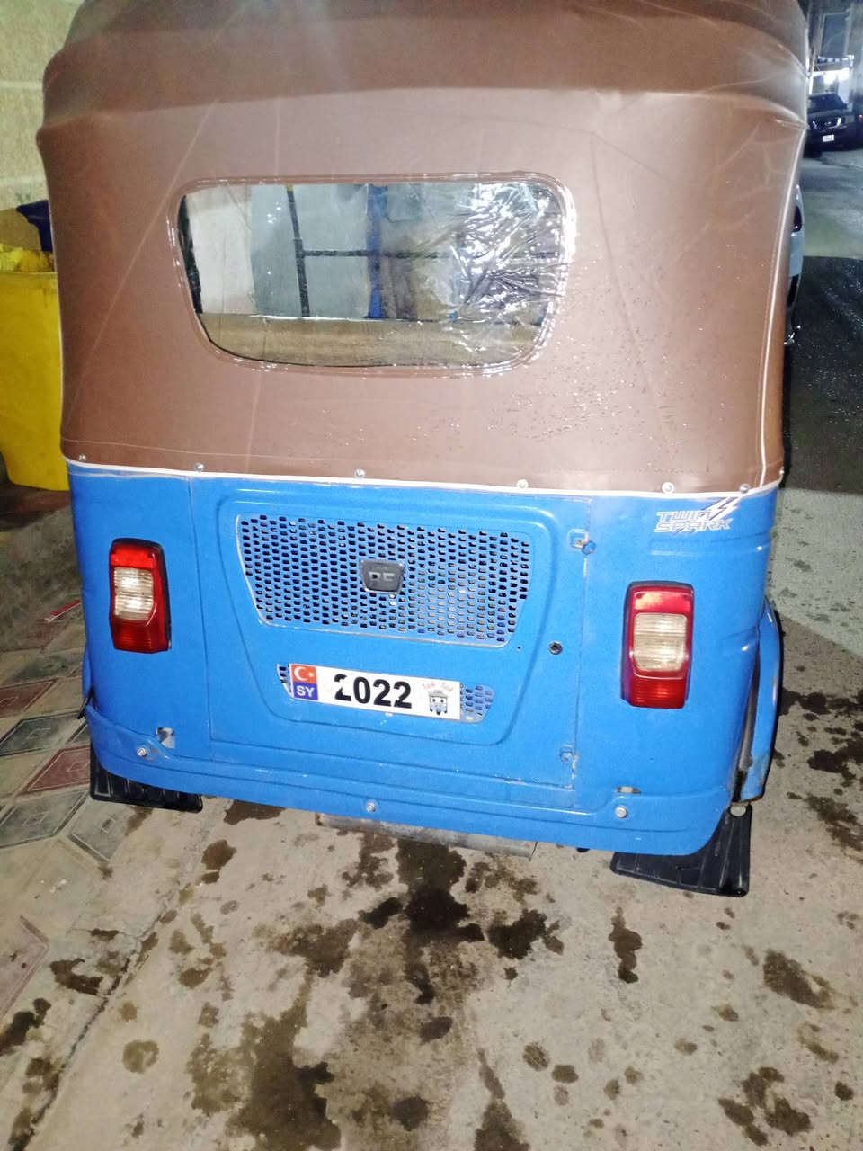 سلام عليكم تكتك 21 بشهر 12 مرقمه بسمي نظيفه كبل لشارع السعر 7750المكان الشعب شارع  الصحه ***********
