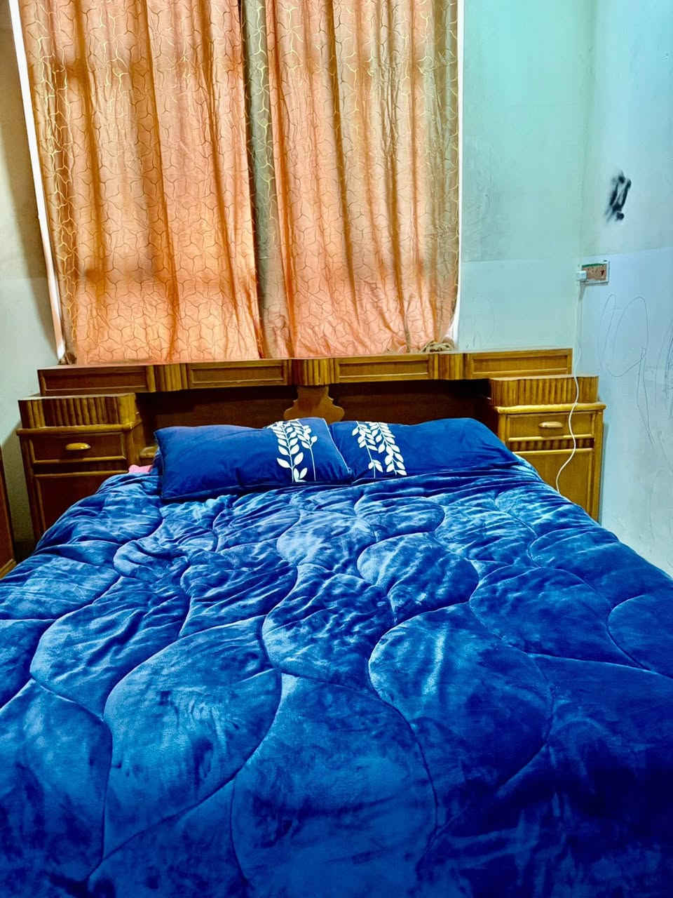 غرفة نجاره عرقية 
قريوله نفرين 
كنتور ٦ باب مع مراة داوره الظهر ارفف مقسمه 
مع محلق كنتور ٢ باب 
وميز مرايه 
طابورية 
 السعر مليون ونص 
٠٧٨١٣٩٠٠٨٢


**إذا كنت صاحب هذا الإعلان وتريد حذفه لأي سبب، رجاءا أرسل رسالة إلى الدعم الفني**