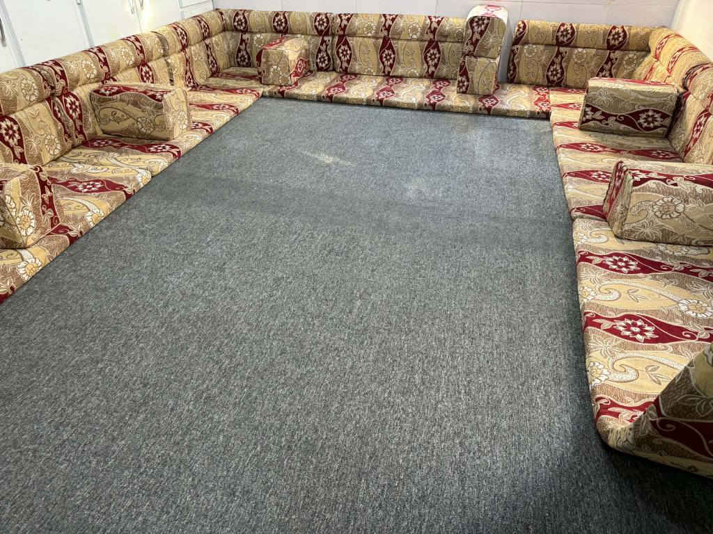 جلسه سعوديه الاصليه حبيبات مضغوطه  وجهين مو وجه واحد 12متر اخت الجديده سعره 195 المكان مجمع الاميرات لاتصال *********** النجف, العراق
