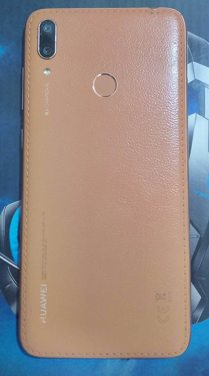 للبيع...
Huawei Y7 Prime
ذاكرة الجهاز 64 غيغا
الذاكرة العشوائية 3 غيغا
دقة الشاشة 720x1520
أصدار النظام 8.2.0
Qualcomm Snapdragon 450 
بطارية 4000 مللي أمبير
لزكة الحماية فقط الي متضررة
الشاشة نظيفة 100%
والجهاز نظيف ومداخل تصليح وما بي أي عطل وكلشي بي شغال
تنويه التواصل ع الخاص فقط ما أرد على المنشور.


**إذا كنت صاحب هذا الإعلان وتريد حذفه لأي سبب، رجاءا أرسل رسالة إلى الدعم الفني**