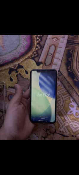 السلام عليكم. من رخصت الادمن. ايفون 11برو . جهاز مكفول عل فحص البطاريه(83)الذاكره(256). الجهاز ما مفتوح افحص وين متريد. العنوان بغداد الطيفيه. رقم الهاتف. ***********.السعر 350وبي مجال
