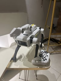 كلب روبوت • مستخدم خفيف • توصيل