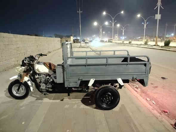 السلام عليكم ستوته للبيع مديل 13 اوراق أصولي محرك جديد كهربائيات كله شغاله تايرات  جدد جاهزه عوزه بس سايق السعر مليون و 350 مكاني شطره وهذه رقمي ***********
