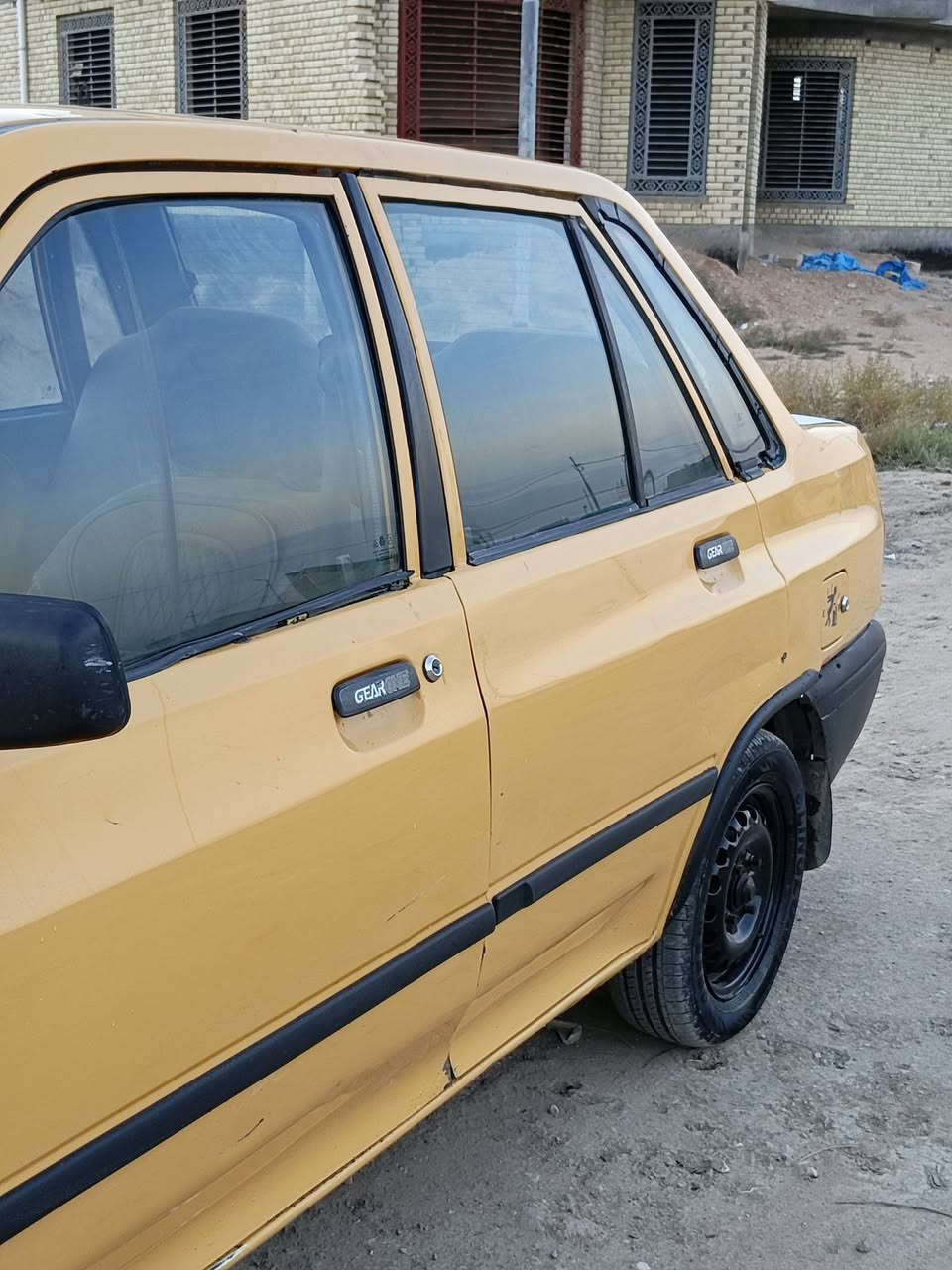 سلام عليكم سايبه موديل 2012 
السعر 28 وبيها مجال بسيط
رقم بغداد مصفره هيئة وغرامات 
تبريد تدفئة شغال 
كير ومكينه شرط 
شواصي حداديه دواخل خير من الله 
سيارة مكفول من ضربه وتبديل وصبغ 
مكان ديوانيه عفك ***********
