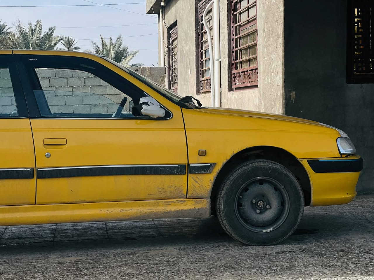 سلام عليكم
بيجو بارص موديل 13 جاهزه مابيها نقص برغي مسويلها ادامه كامله بيهه جاملغ خلف السائق صبغ بدون بارد تبريد منضومه جديده تخم تاير جديد  صدرها جديد عينه وصينيه جديدات تحويل ثاني يوم تريد  

مكاني بابل قظاء المحاويل

( سعرها 35 وبيها  مجال ) 

***********
***********
