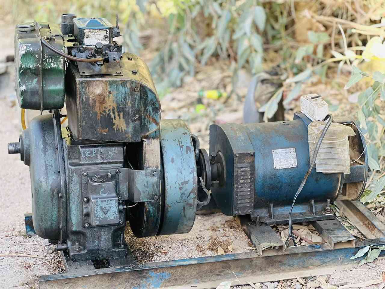 السلام عليكم 

مولد هندي نوع كلسكار للبيع راس التوليد 7.5 كيفي والمحرك 10 حصان 

العنوان ابو غريب/منطقه السميلات

للاستفسار والاتصال ع الرقم الهاتف ***********

