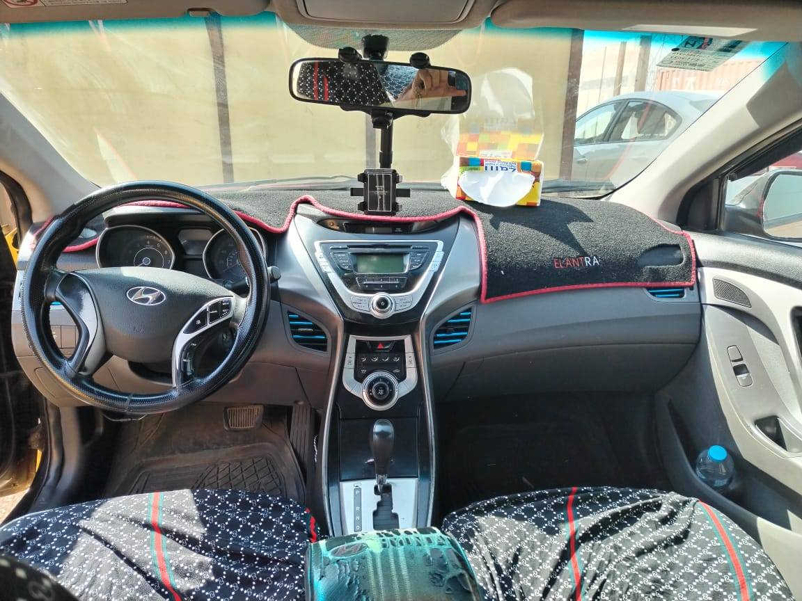 مكلف بالنشر
النترا مضلع أمريكي موديل ١٢
محرك دوش 1800
السعر ٧٨ وبيها مجال بغداد اليرموك 
*********** اتصل على هذا الرقم
