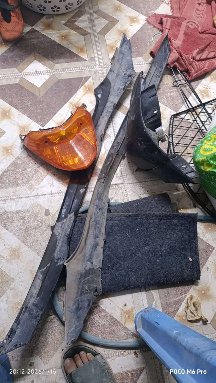 سلام عليكم ماكس عدله للبيع دراجه نضيفه لمكينته ما مفتوحه جيب فيتر وتعال ضفيرته كامله بلاديه لسعر 450وبيه مجال  لرقم *********** لغراض وياهه
