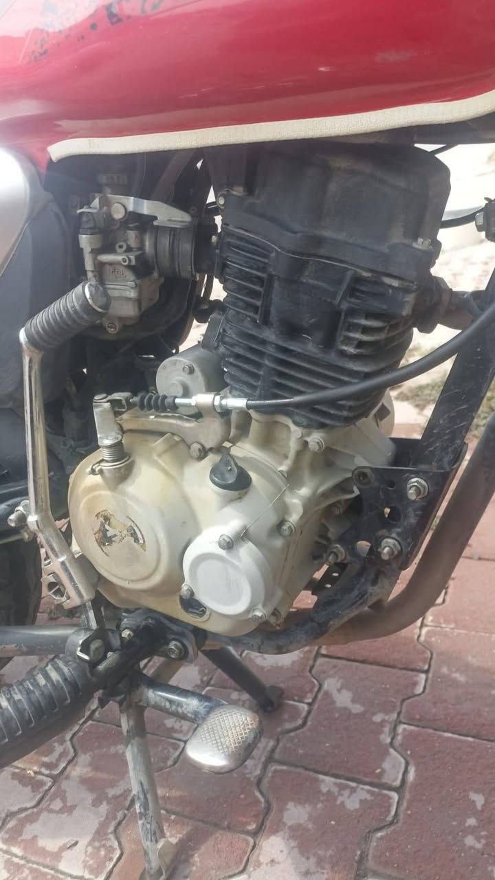 سلام عليكم بوكسر للبيع مرقم مديل 2023مكفته  بسعر مناسب 0789 387 8078
