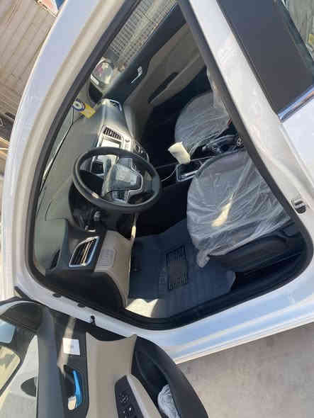 السلام عليكم 

اكسنت مديل 21 للبيع جديده بيه باب خلف لصدر بارد 

سياره فول موصفات 

مكان لسياره تقاطع درويش  

سعره 143 وبيه مجال 

***********
