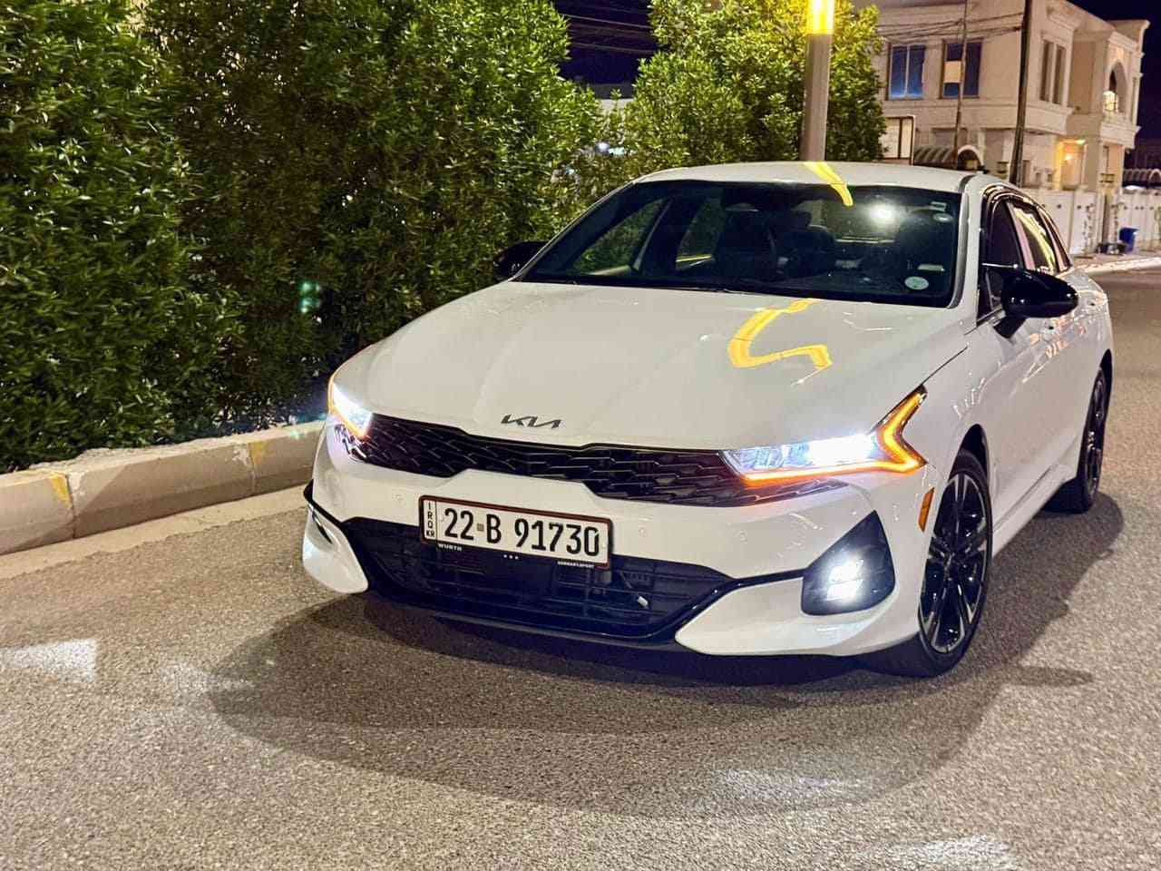 السلام عليكم 🌹
للبيع كيا K5
ماشية (82) الف  
الفئة جيتي لاين فول مواصفات 
الموديل 2023
رقم اربيل تحويل ثاني يوم
الضرر  بنيد صبغ قفط +باب العبري بيها بارد
المواصفات 
1- حجم المحرك ٤ سلندر ١٦٠٠ تيربو 
2- كامره
3- رادار خلفي + امامي 
4- رادار جانبي مانع اجتياز 
5- بصمة ابواب + تشغيل عن بعد 
6- زنون عالي ناصي 
8- مقاعد جلد اصلي مختوم جيتي لاين
9- اشاير بالمري 
10- مقعد السائق كهربائي 
11- هاند بريك بصمة 
12- تحديد مسار 
13- شاشة كبيرةً مع كامرة دوارة 
14- ستي رياضي حرف D مختوم جيتي لاين
15- مثبت سرعة 
16- شاحن هاتف 
17 - شاشة كار بلاي واندرويد 
18- ٤ وضعيات قيادة ايكو+ سبورت + سمارت + نورمل
19- فتح جنطة بصمة وعند الاقتراب 
20- قيادة ذاتية على خطوط البيضاء 
وباقي المواصفات معروفة في فئة جيتي لاين

ملاحظة مهمة // السيارة عليها ادامة كاملة تخم تاير + بلاكات وكالة + مجاول + هيدروليك القير 

السيارة تاخذها ماتصرف عليها ربع دينار ان شاءالله 
السيارة تاخذها مني شرط المكينة والكير 
رقم الهاتف //***********
السعر ((173)) وبيها مجال 
مكاني السيارة بصره
