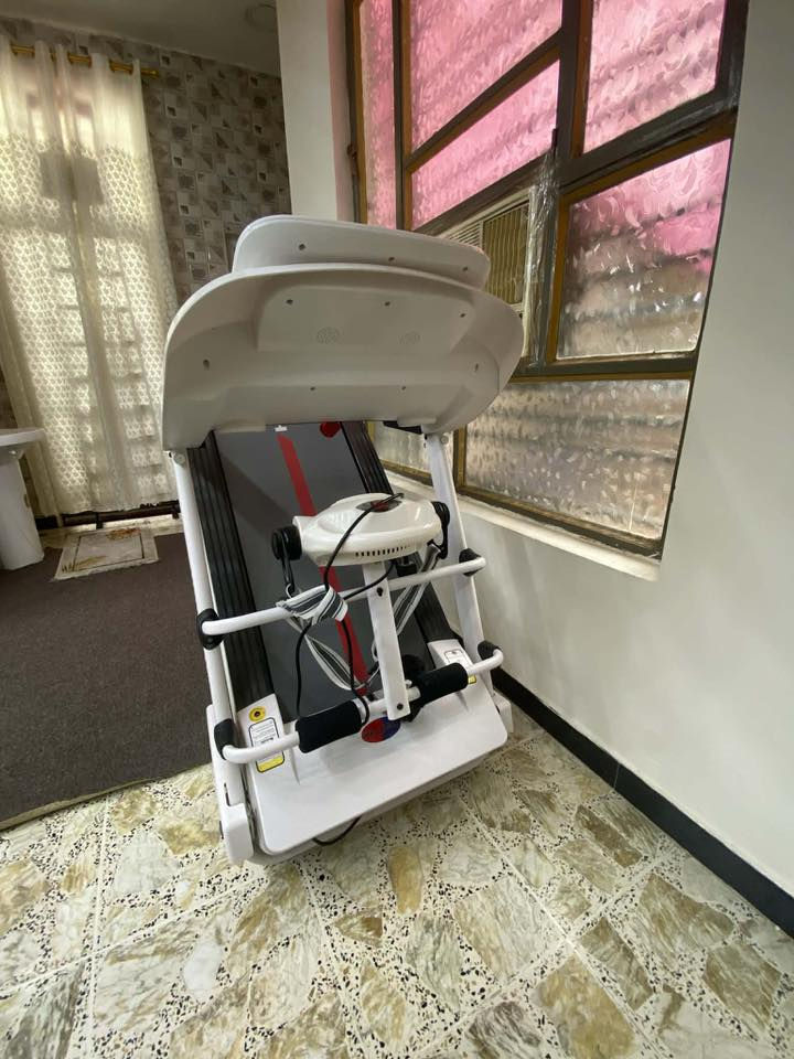 جهاز جري للبيع اخو جديد يتحمل وزن ١٥٠كيلو سعر 450 وبي مجال للشراي الاستفسار اتصال ع رقم 
***********
