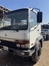 فوسه بزون • مديل ٢٠٠٠ • ماشيه ٩٠٠٠