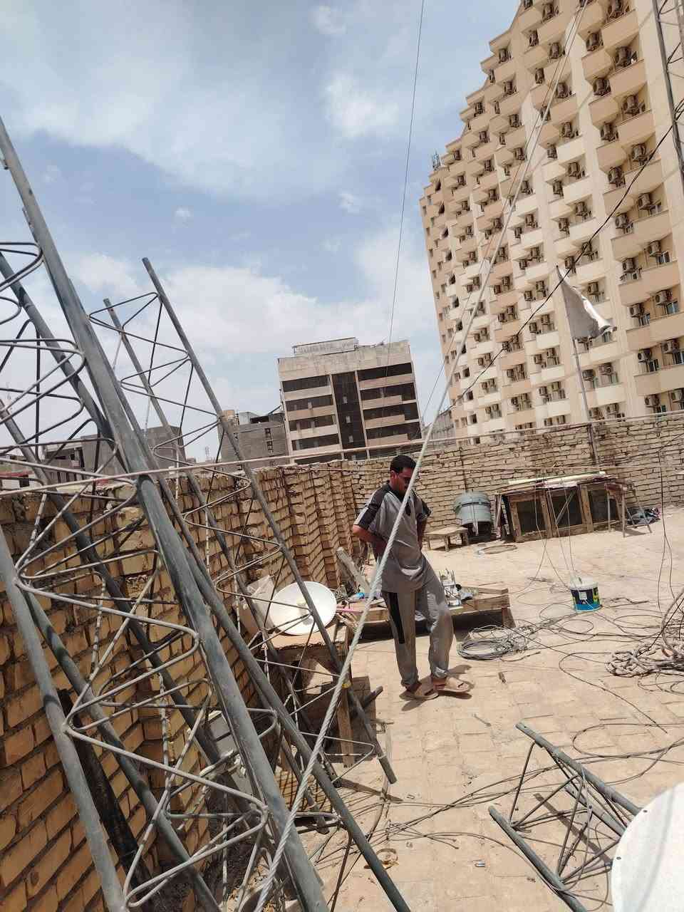 تم تفصيخ برج 27 متر مكان في كربلاء الاتصال على الرقم ***********
