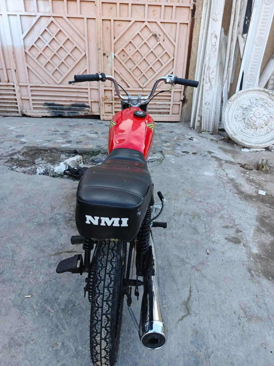 السلام عليكم اقرة المنشور عدل ..! 

للبيع ليفان اصلي  دراجه كامله ماناقصه برغي ويل امامي وتخم تايرات جدد مكفوله من كلشي مكاني حي الحر

مديل 22  دراجة سكنر ضاعن اوراقه عندي وصل معرض بسمي 👍

شراي تعال خاص مو شراي اطلع گبل 🤝
توي مبدل كور شلامجه وبستم ولفات شرط لفصله ولمعدل
 

لحد ينطي سعر بكيفه بل تعليقات تره لعبانه نفسنه من هاي
 سوالف  
السعر 475 وبيه مجال او مراوس شعندك نزل

‏ *********** ‏ شراي بيك خير ودلل تشلع عيوني مو شراي لأتعبني فدوة اروحلك ✅

خادم الشرايه
