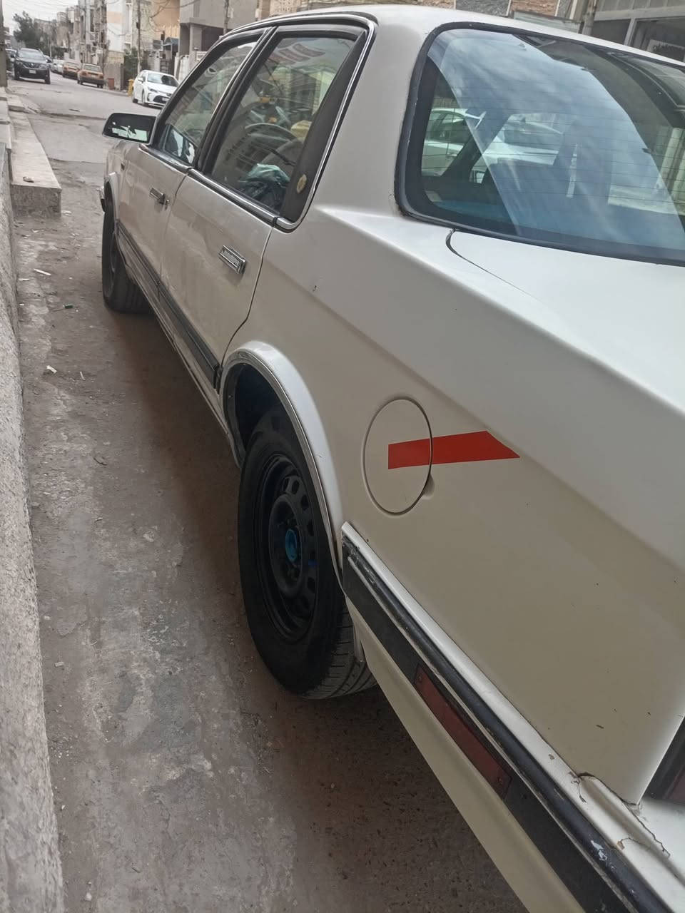 اولدز مديل ٩٠ مكينه تشلع التبليط كير خير من الله صدر جديد ٤ جام كهرباء رقم بغداد جديد سنويه جديده بأسمي تحويل ثاني يوم كهربائيات كلها شغاله تبريد شغال بس بي ليك بلبوري سياره مكفوله من الضربه اي داخل مابيها باقي تفاصيل كدامك بالصور مكاني بغداد الشراي يتصل او يراسلني متواجد خاص السعر ٣٧ بيها مجال حك جيتك *********** 👉 واتساب فقط  *********** 👉للاتصال
