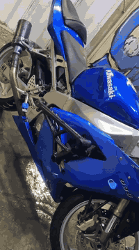 كاوسكي 2004    636 للبيع المكينه مكفوله ولكشر مثل ما موضح بلصوره  السعر 32 وبيها مجال مكاني بغداد ***********
