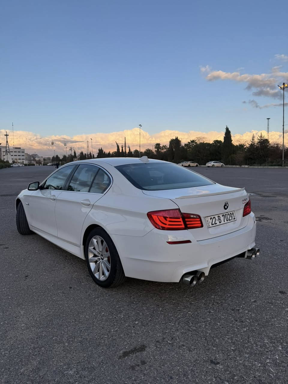 سلام عليكم  F10 مديل ٢٠١١ شركه عروش خليجى مواصفات سلايت حساس خلفى و امامى شاشه جديده ٢٠٢١ كار پلى دعاميا M باكج لايت مبدل شكل جديد معرك N52  530 نوزل قصير مرغوب سياره بدون صبخ جاملخ امتى سايق مبدل بلادى بدون ضربه بدون دواخل مكانين بارد باقى مكفول سعر ١٨٠ مجال ***********
