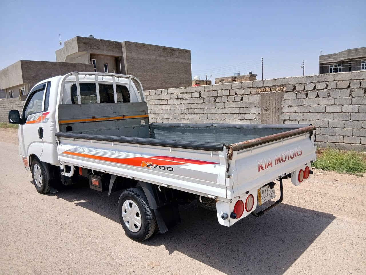 كيا عموشه للبيع موديل ٢٠١٨ رقم بغداد سياره جديده مكفوله كفاله عامه كير محرك مكفول تبريد ثلج شاصي مكفول العنوان بغداد الطارميه الهاتف 
***********
***********
