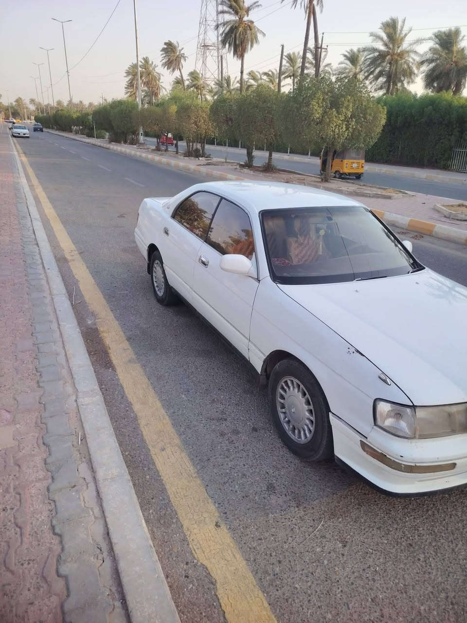 سياره كامله ومكمله للبيع
..... السعر 15 ورقه وبيها مجال ..
اتصل.. ***********
