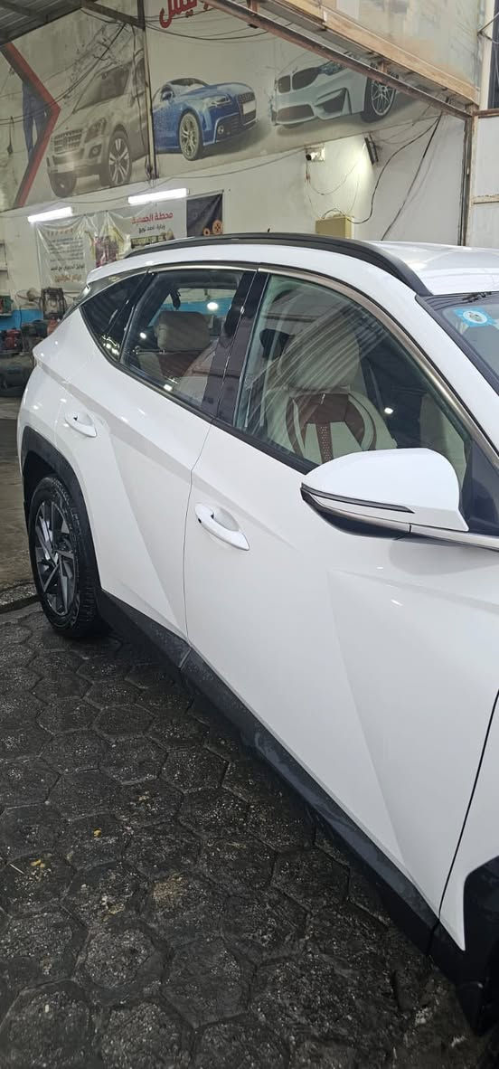 توسان 2024 بغداد بأسمي خليجي ماشية 21 الف قابل للزيادة
مكفولة السيارة كفالة عامة بيها خدش 
بالدعامية فقط
موجوده بالنجف رقم صاحب السيارة    ***********￼
السعر 220$
