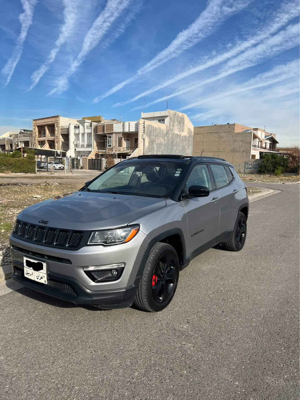 کوردی / عربي
جێب کۆمپاس 2019 فول مواصفات
ڕەنگی جوانە سقف و ویل و ئاوێنە بیلادی ڕەش هیچ نیکلی پێوە نیە
مەکینە 2.4L
فول مواصفات
پانۆڕاما
بصمە
دەبل ئەکسل  چوار مۆد ( بەفر - چەگل - قوڕ - ئۆتۆ)
کامیرا و حساسی دواوە
شاشە ئایپاد
تحدید سرعە
تەبرید مەرکەزی
ئاوێنە هیتەر

تەنها یەك پارچە بۆیاخە چامرغی پێشەوە لای سەکن وە دەرگای پێشەوە لای سەکن بە بیلادی گۆڕاوە
پەرەشوتی شانی تەقیوە تەنها لای سەکن
103 هەزار کیلۆمەتر ڕۆیشتووە

نرخی 145$ وەرەقە

وەتسئەپ ***********

******عربی
جیب کومباس 2019 فول مواصفات
حجم مکینە 2.4L
لون ممیز سقف ویل مرایا اسود بلادی
فول مواصفات
بانوراما 
بصمە 
دفع رباعي   4X4
کامیرا و حساس الخلفي
شاشە ایباد
تحدید سرعە
تبرید مرکزي
مرایا هیتر

ضرر فقط جامرغ الأمامی جانب السكن صبغ
و الباب الأمامی جانب السكن مبدل بالبلادی
ایرباك فقط تکمە جانب السكن 
ماشی 103 الف کیلومتر

سعر 145$ ورقە
واتساب  *********** أربيل, العراق
