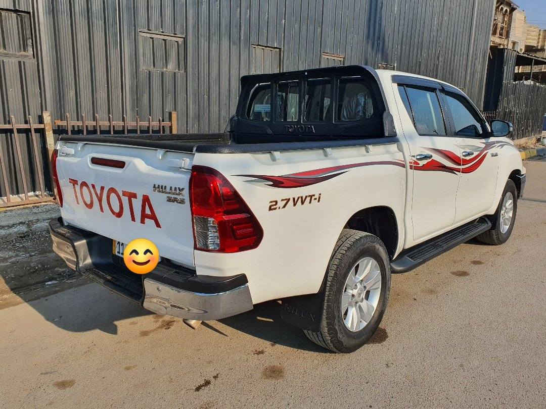 هايلوكس فور ويل موديل 2018  ساز
مكفوله كير محرك ومن الصبغ والضربه بيها بارد قليل موضح بلسونار مرفق مع الصور

رقم بغداد الجديد سنويه بأسمي وهزه جديده تحويل ثاني يوم
محرك ابو السوبر 
ماشيه 135
تبريد قطعتين 
إشاير بالمري 
كير اوتوماتيك 
داخل ماروني
تحكم ستيرن جهتين
مانع انزلاق 
نظام ايكو 
حساسات خلفيه
بعد بيها مواصفات الساز

السعر 268 بيها مجال قليل
مكاني بغداد مدينة الصدر 
الاتصال ***********
