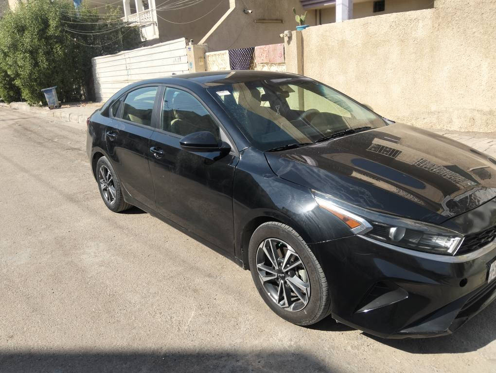 سلام عليكم
فورتي موديل 24 
وارد امريكي
ماشيه 14 الف 
رقم جديد بسمي 
حادث تبديل بنيد فقط 
سعر 155 بيه مجال
رقم ***********
