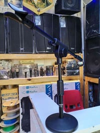 معرض الدر • ستاند مايك