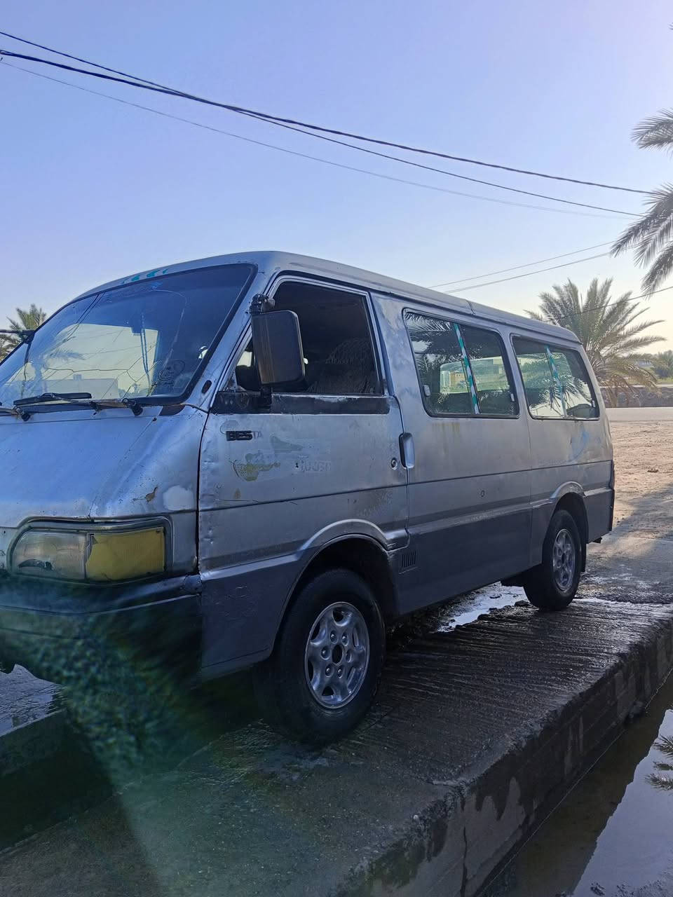 سلام عليكم كيه بسته للبيع سياره جاهز مكينه وكير وكسن وحداديه دواخل سياره بلاديه لا صبغ ولا معجون  رقم احمر سعر 20وبيها مجال مكان بابل***********
