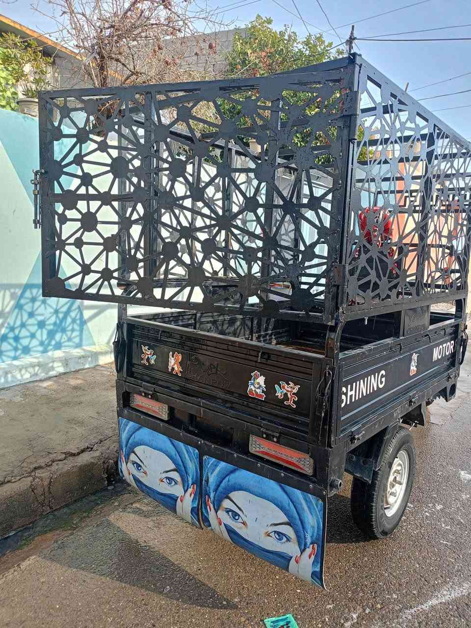 السلام عليكم شباب عندي ستوته للبيع السعر مليون 500 مكاني حي القدس ***********
