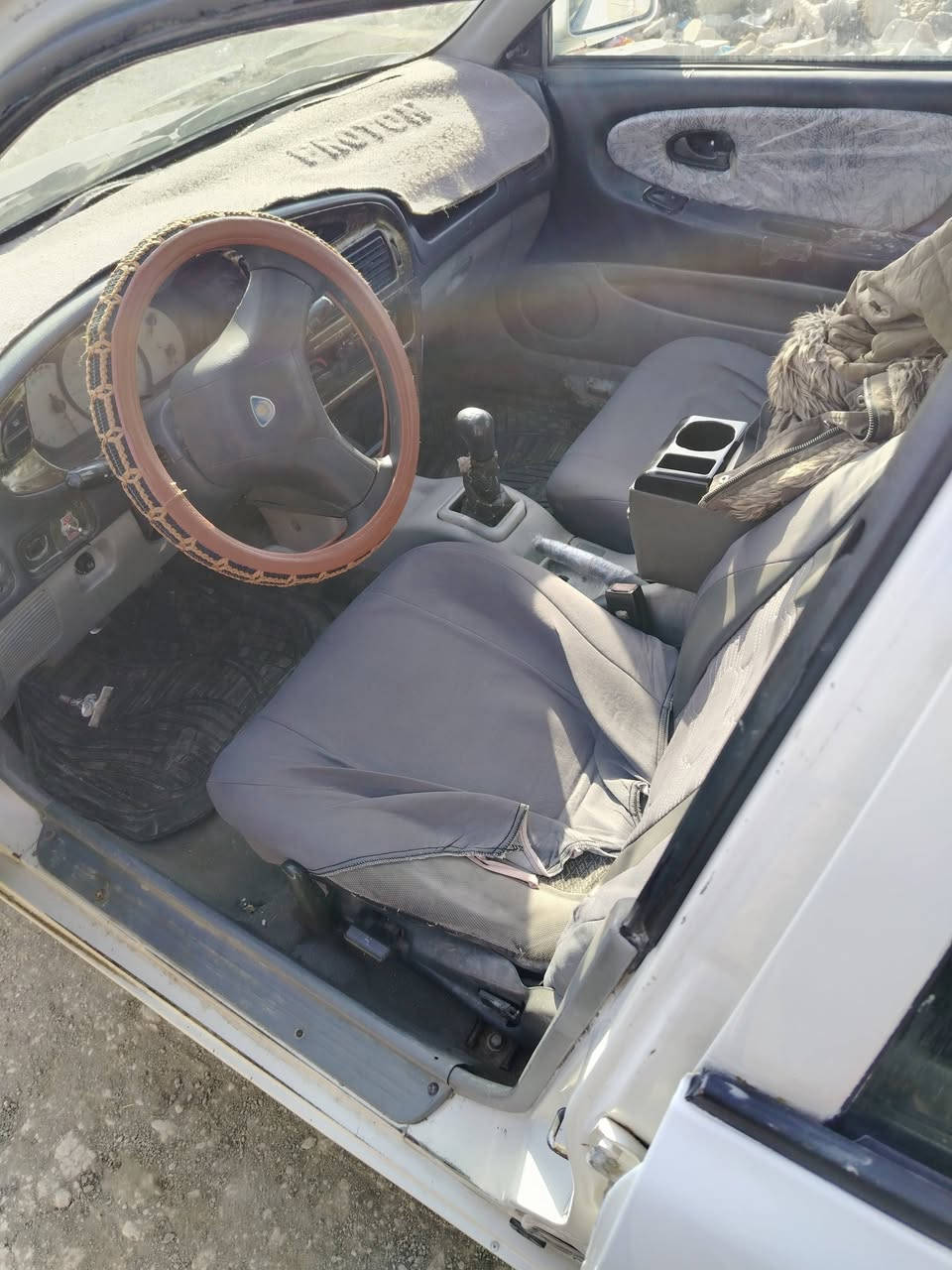 ألسلام عليكم ورحمة الله بوروتون ويرا كير عادي موديل ٢٠٠٢ رقم بابل نكليزي سنويه لل٣٠ شرط التحويل كير محرك شرط حداديه تخم تاير شاشه كاميرا خلفيه مصبوغه حزام بيه ضربه بالجاملغ الامامي السعر ٣٨ وبيه مجال مكاني ذي قار قضاء الدوايه ***********
