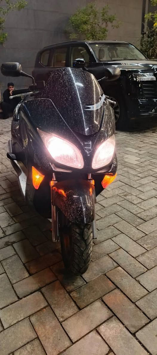 لبيه دراجه فورزه مكفوله من كلشي دراجه نضيفه كلش مكاني بغداد 
السعر ١٥٠٠
***********
