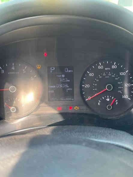 البيع كيا ريو موديل2019 وراد امريكي حادث قبق حنطه السياره حلوه ميردله كلشي تحويل ثاني يوم السعر 105 وبيه مجال مكاني بغداد الدورة ***********
