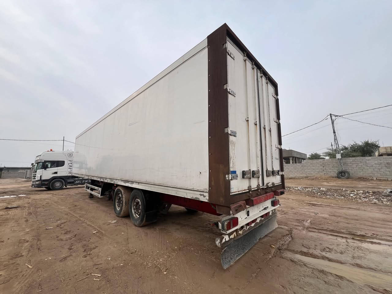 براد يطالي رتفاع ٢٦٥ سمك ٥ جهاز ٢٠٠ مكينة بيهة صوت سعر ٩٠ وبي مجال الطيبين تصال ***********
