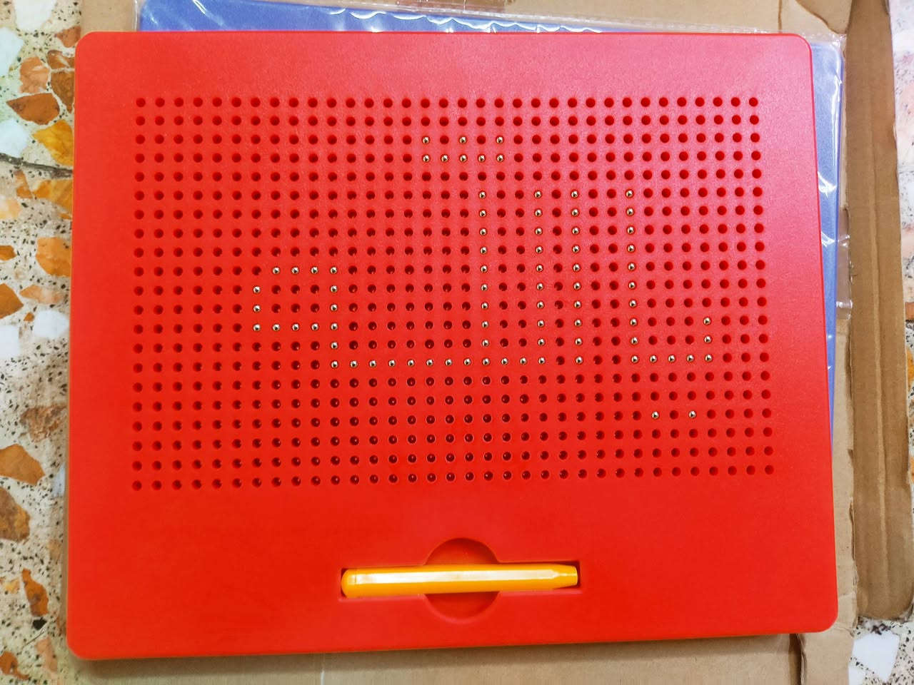 لوح رسم مغناطيسي للأطفال 
المواصفات وطريقة الاستخدام والفوائد مذكورة 
ومن ضمنها 
التنسيق بين اليد والعين 
وتعزيز الابداع لدى الاطفال 
وتطوير المهارات الحركية 

القطعة الوحدة ب6 الاف 
القطعتين ب10 الاف 
توصيل 5 الاف لكل المحافظات


**إذا كنت صاحب هذا الإعلان وتريد حذفه لأي سبب، رجاءا أرسل رسالة إلى الدعم الفني**