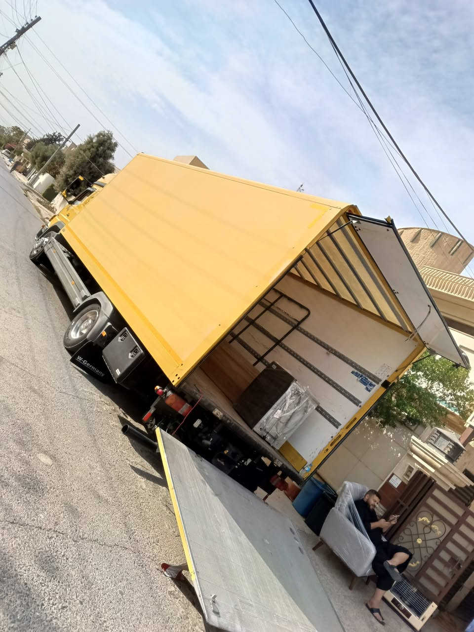 شركة أربيل: اربيل <u>أمانة ونقل سريع لي اثاث بيتك داخل المحافظة وخارج المحافظات لبضائعكم</u>  
    
  هل تبحث عن شركة نقل اثاث بيتك داخل اوخارج المحافظة بضائع موثوقة وآمنة في جميع محافظات العراق؟  
    

  لا تبحث أكثر!  نقليات أربيل هي الحل الأمثل لنقل بضائعكم بأمان وسرعة.  
    
  - نغطي جميع محافظات العراق:  نصل إلى أي مكان تحتاجونه في العراق.  
  - أسطول متطور من السيارات المؤمنة:  نضمن سلامة بضائعكم طوال رحلة النقل.  
  - خدمة عملاء متميزة:  فريقنا على استعداد دائم للإجابة على استفساراتكم وتلبية احتياجاتكم.  
  - أسعار تنافسية:  نقدم لكم أفضل خدمة بأفضل الأسعار.  
    

  اتصل بنا الآن واحصل على عرض سعر مجاني:  
    
  رقم الهاتف:
  [📱***********)  [***********《واتساب 

[***********] اتصل اواتساب [***********《واتساب 

[***********] اتصل اواتساب [***********《واتساب 
***********/اتصل اواتساب 
/اتصل واتساب][نستقبل اتصال على مدار 24ساعه
  <u>لا تتردد، امنح بضائعك الأمان الذي تستحقه مع نقليات الجوهرة!</u>
