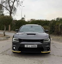 جارجر   موديل : 2019  ماشية : 100 الف  المواصفات  فتحة  بصمة  تشغيل عن...