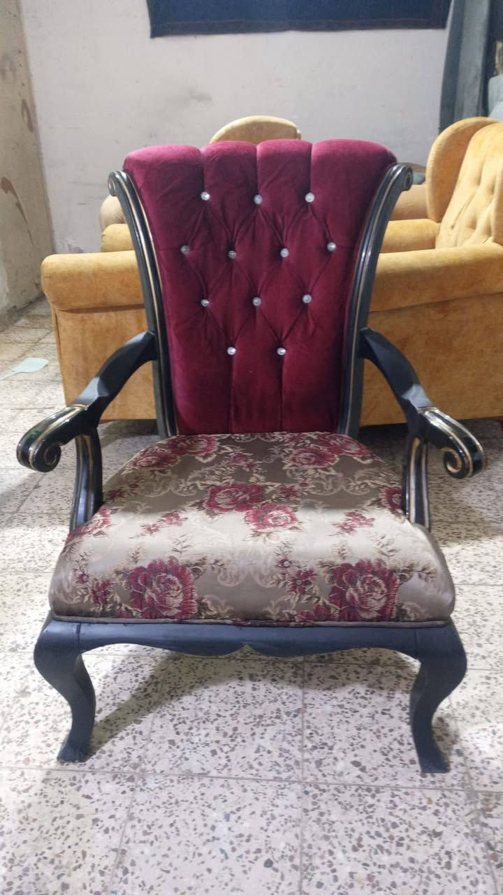 مرحبا...
تخم قنفات تركي 😍
لون ماروني خشب زان درجة اولى 9 مقاعد نضافة فول سعره 370 الف 🔥
📞 ***********
📞***********
بيهن واتساب
