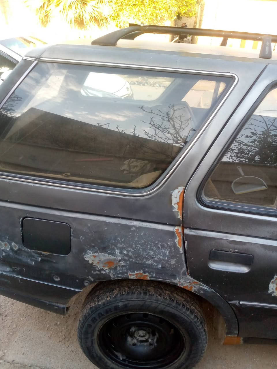 سلام عليكم للبيع بيجو استيشن للبيع موديل 91 كاربون موجود رقم الماني تاريخ نفاذ إلى سنه 29 صاحب شرعي موجود تريد تحويل وكاله حاضر سعر 17 بي مجال شي قليل ***********او ***********
