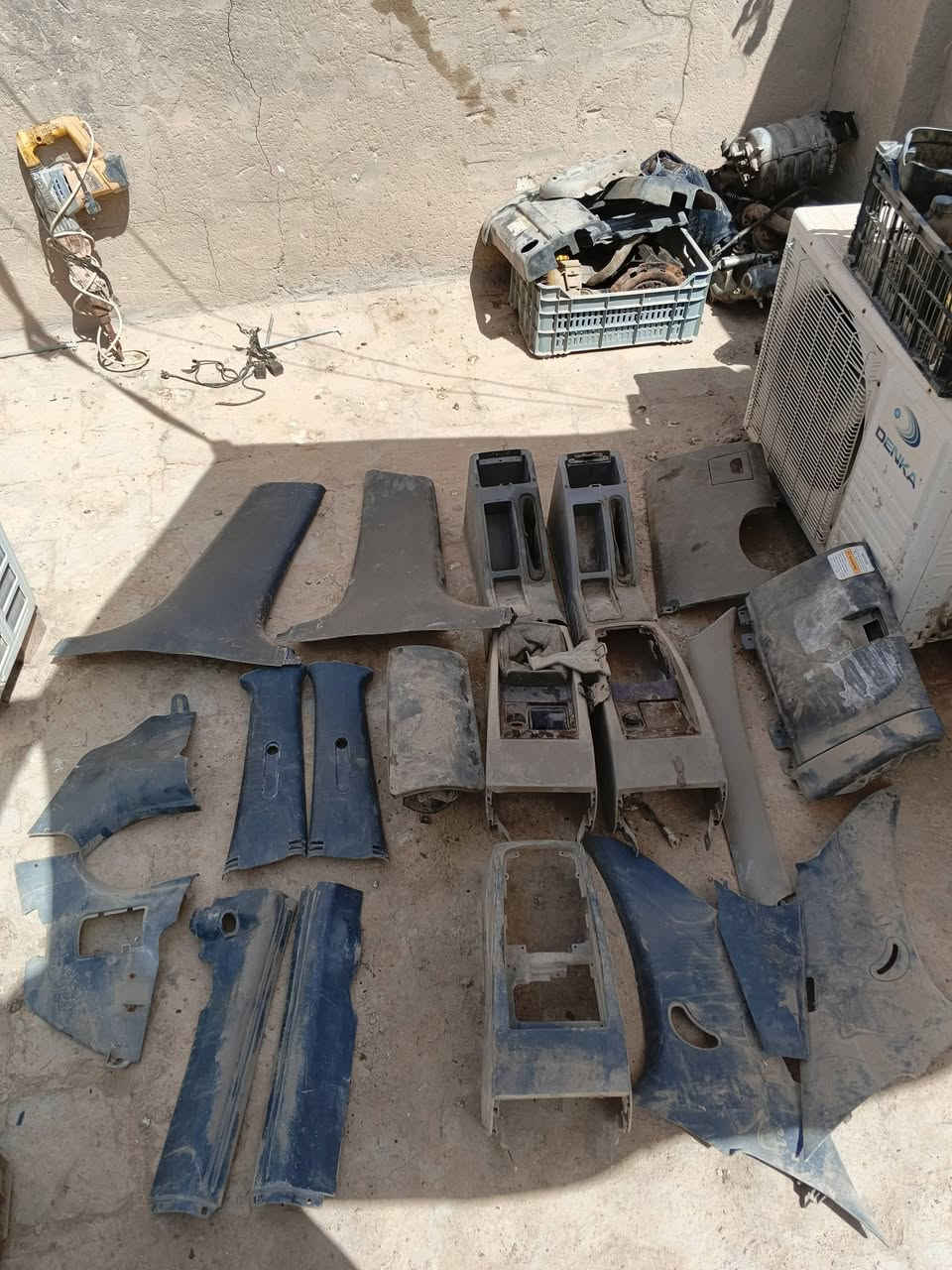 سلام عليكم من رخصت الادمن 
غراض للبيع انسب الاسعار 
ظفاير مال مسكر 1600هيه عقول 4  ومال امريكي 2000وياه عقل مال برنس مفتوح هيه وياه عقوله 2  دكشن بارد عدد 2 دكشن حار  عدد 2 الباقي كله مبين اي ستفسار اني خادم هاذه رقمي ***********
