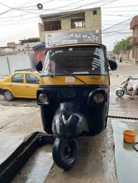 تكتك للبيع مكينة باجاج ٢٠ جديدة تايرات جدد باتري جديد كهربائيات شغالة ...