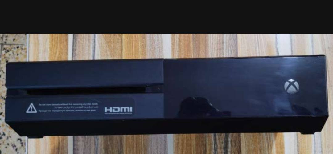 السلام عليكم...
للبيع جهاز اكسبوكس ون مساحة واحد تيرا بايت الجهاز تفاصيله مثل ما موضحة بالصورة، شغال 100% ومابي اي خلل ولا مفتوح ولا داخل صيانة.

الجويستك مفتوح سابقاً

الشفت الفوك المسطرة مكسورة اما باقي الدكم شغالة.

السعر100 الف قفل

تواصل ***********
