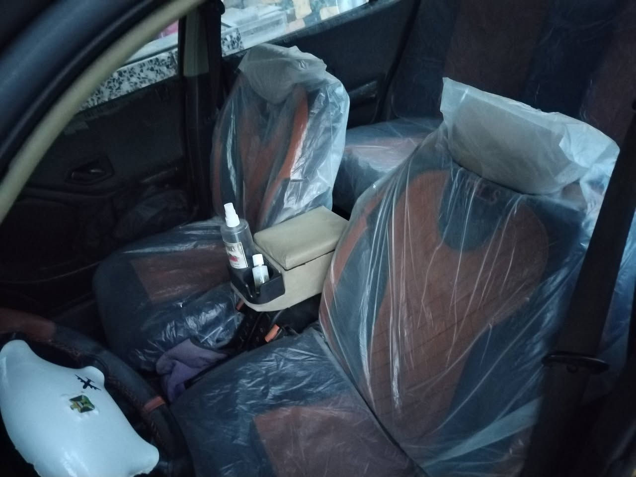 بيجو بارس ١٥ صفره مكينه وكير كفاله حداده كفاله تبريد تدفئة كهربائيات كلهه شغاله مناقصهه شي شاشه كامره ومنضومه زنون سنويه ٢٨ مكفوله من الضربه والتبديل بيهه هلالات معمره السعر ٤٣ او مراوس بسمند خصوصي *********** بي وتساب
