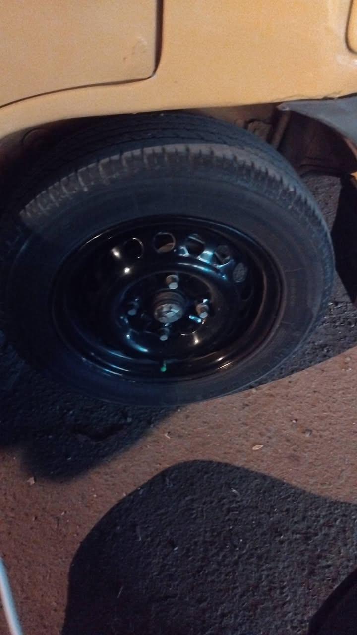 سلام عليكم تايرات سايبا للبيع ثنين نظيفات وثنين نص عمر مكان بغداد كريعات *********** سعر بليرظه الله
