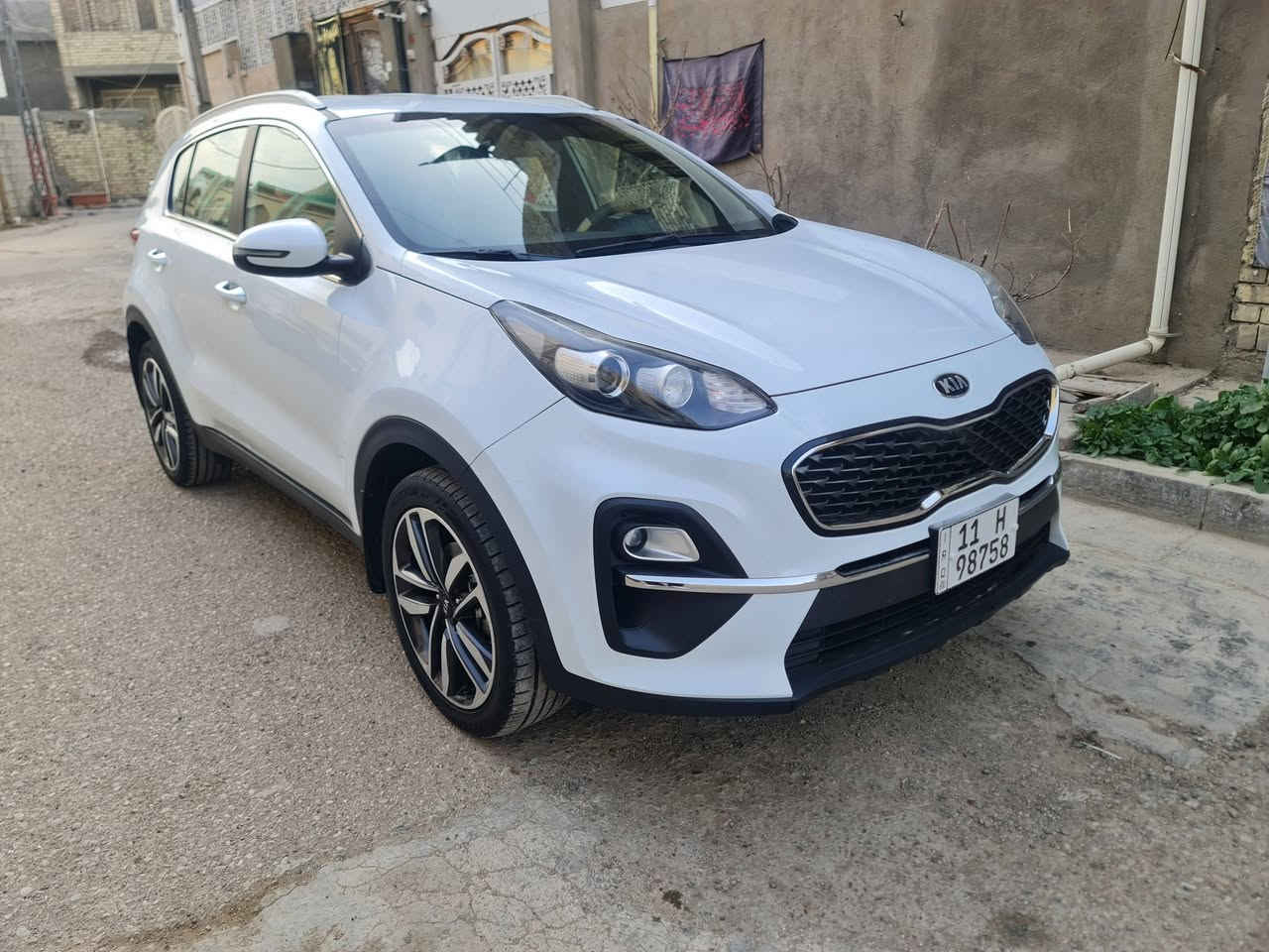 سبورتج خليجي موديل ٢٠٢١ ماشيه ٦٧ شاشه اصليه اريل انفكيشن اسويج جديده السياره بمعنى الكلمه بدون حادث او بارد فقط تكحيل 
كارت بل صندوق 
السعر ٢٠٥
للإستفسار *********** وبيه مجال قليل الشراي ايخابر مامتواجد عل فيس مكانها البلديات بسمي
