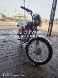 دراجة نارية • للبيع