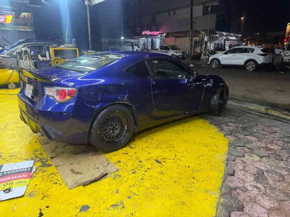 السلام عليكم gt 86 للبيع السيارة فول مواصفات بيها حادث ابيع على حادثها مكانها بغداد الدورة سابقا كفالة عامة السيارة بيها كزوزات كهربائية ***********
السعر ٧٥ ورقة بغداد
